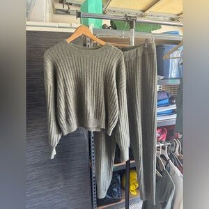 Olive green ribbed matching sweat set